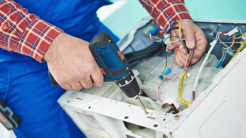 Hendek Daikin Daikin çamaşır makinesi kart tamiri – Su almama arızası orijinal parça ile giderildi. - Teknik servis örneği